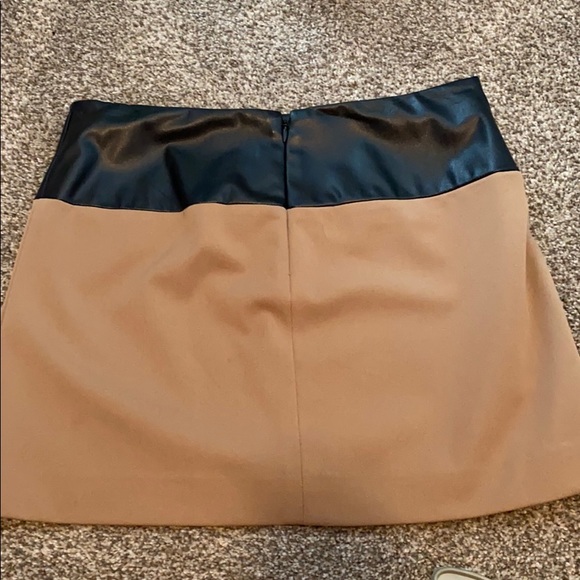 Express skirt - Picture 3 of 3
